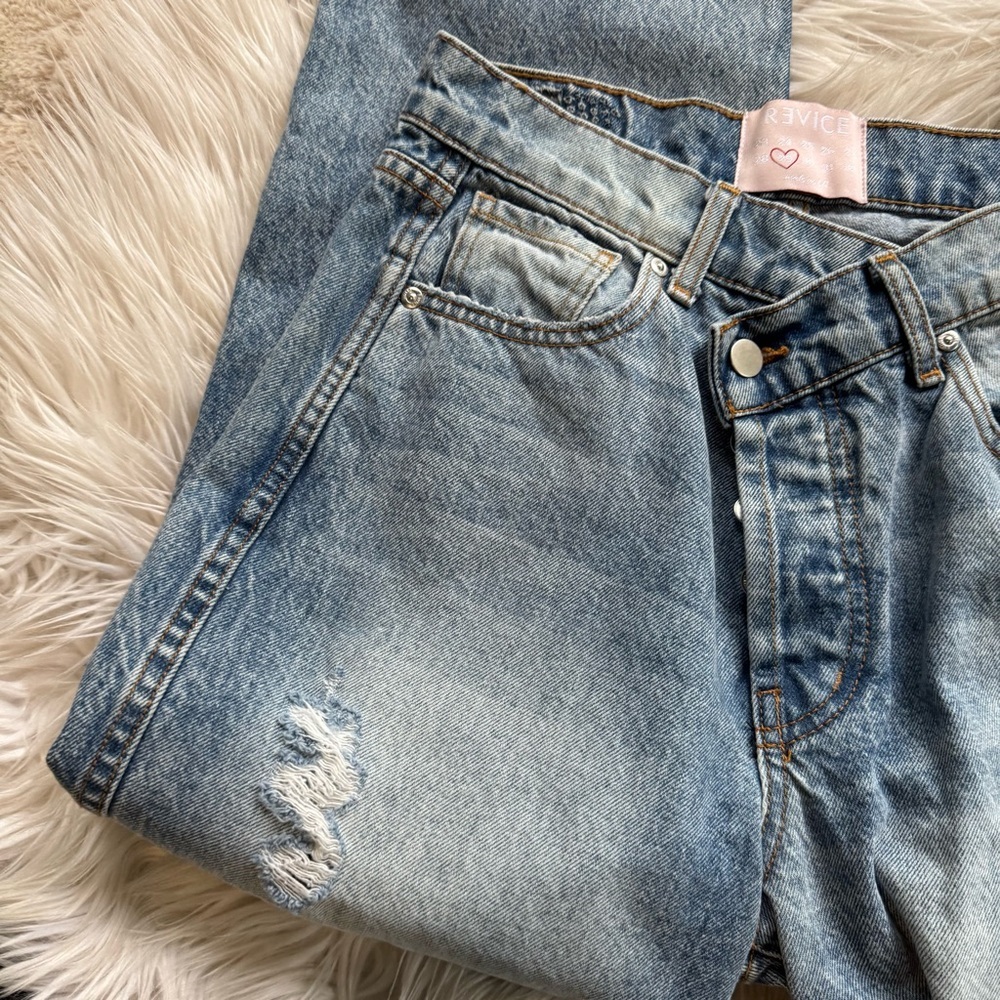 Revice Straight crossover distressed jeans - Picture 3 of 11